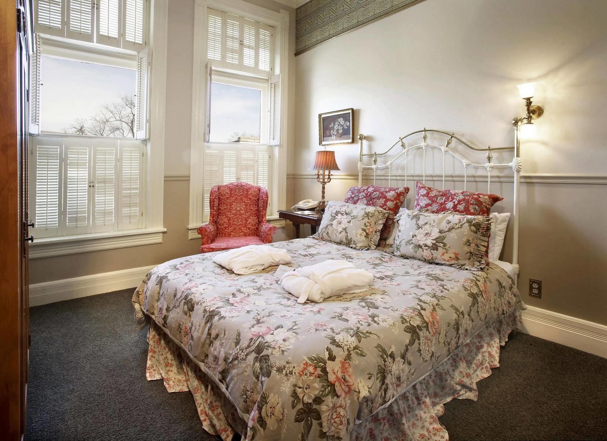 Washington House Inn Cedarburg Extérieur photo